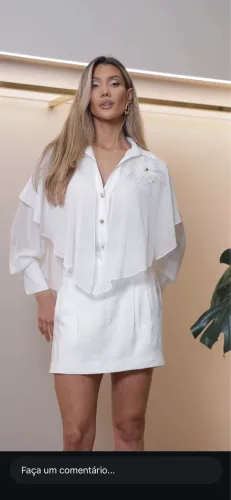 Linda blusa branca elegante