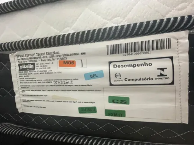 Cama solteiro com baú