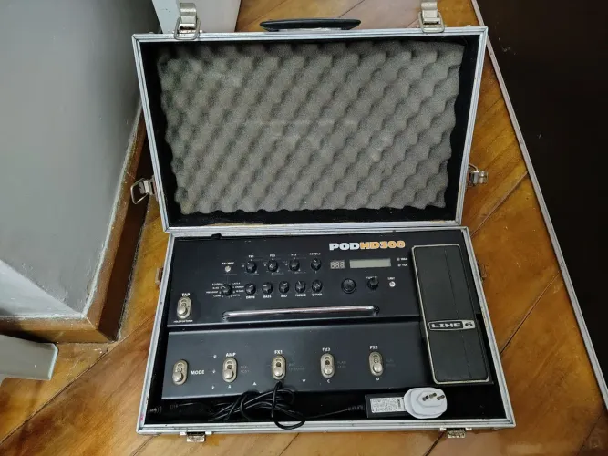 Pedaleira hd300