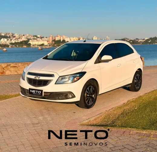 Chevrolet Onix Hatch LTZ 1.4 8V Flex Power Aut. 4P 2014