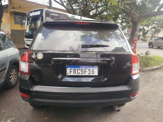 Jeep Compass Sport 2.0 16V 156cv 5P 2014