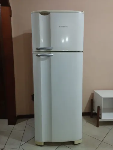 Venda Geladeira Eletrolux 470 lt