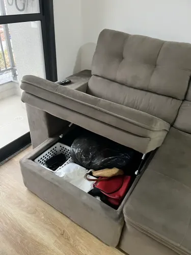 Sofá retrátil com baú 