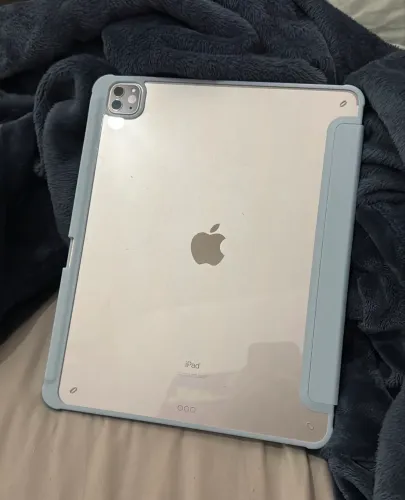 iPad Pro 13? M1 128gb com caixa