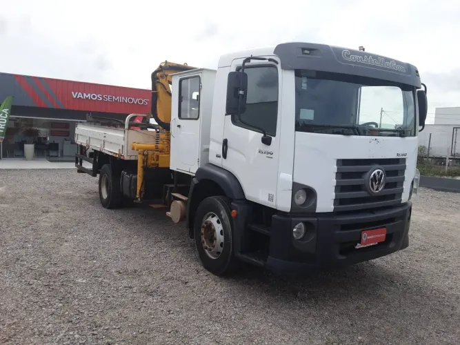 Volkswagen 15.190 E Constellation 2p (diesel)(E5) 2017/2018 Vamos Seminovos Recife