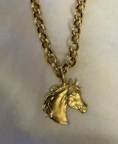 Pingente cavalo em ouro 18k