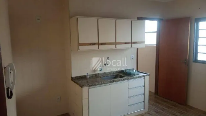 Apartamento com 3 quartos para alugar, 76 m² por R$ 1.750/mês - Vila Elvira - São José do