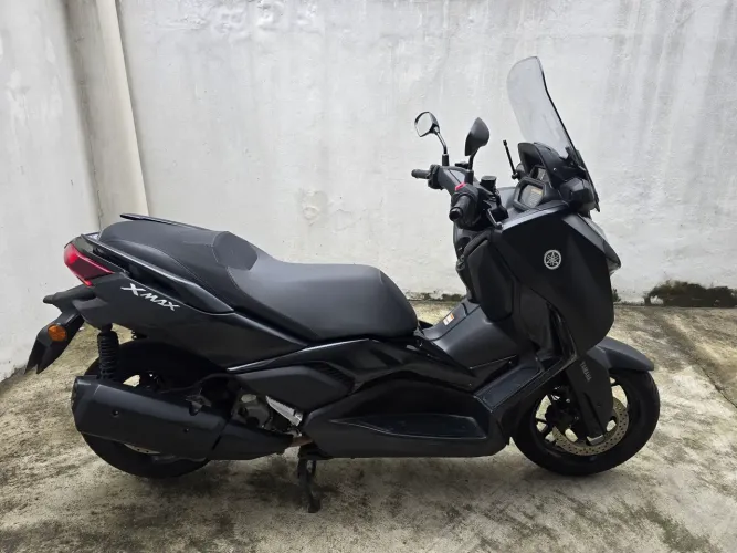 VENDO OU TROCO YAMAHA XMAX 250 CONNECT - 2025