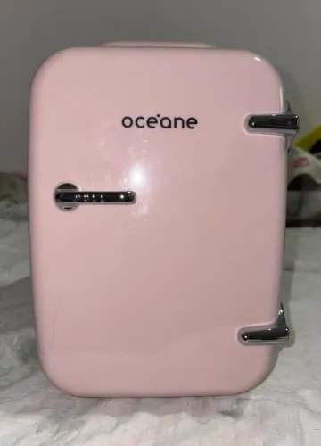 Mini fridge