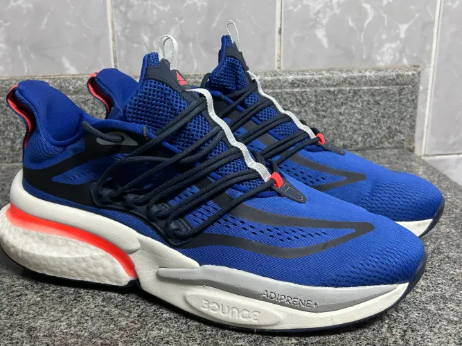 Tênis adidas novo 44