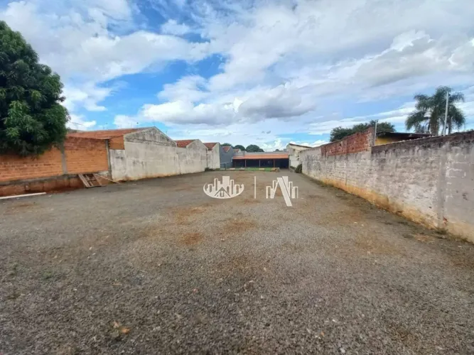 Salão para alugar, 302 m² por R$ 6.500,00/mês - Santiago - Londrina/PR