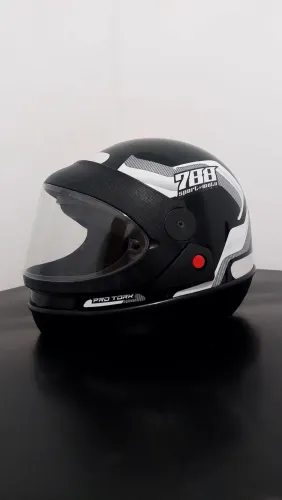Capacetes para motociclista