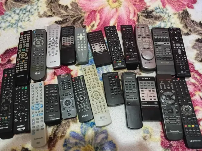 Controles originais de varios aparelhos consultem