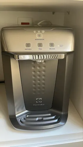 Purificador de água Eletrolux excelente estado!