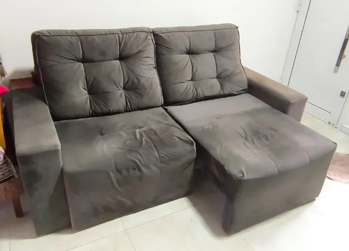 Sofá 2 lugares retrátil Marca Rincão usado