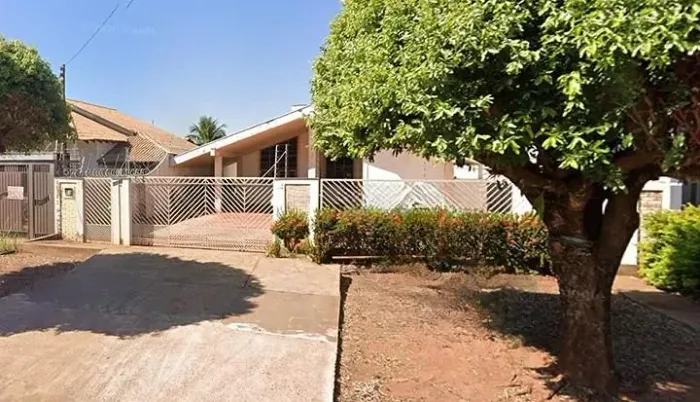 Sobrado com 5 quartos à Venda, Vila Bandeirante - Campo Grande