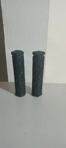 Guidão mais luva mais mesinha