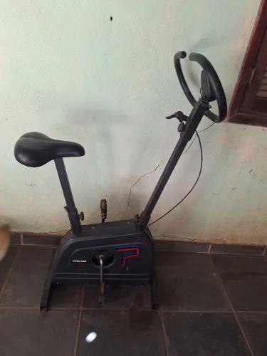 Bicicleta ergométrica sem o  silim {banco]  so ele custa 60 vendi sepadado