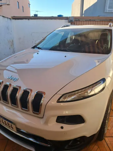 Jeep Cherokee Limited 3.2 4X4 V6 Aut. 2014