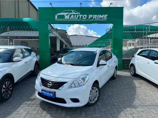 Nissan Versa SV 1.6 16V Flex Fuel 4P Mec. 2014