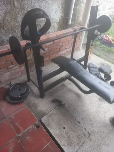 Aparelho de musculação completo