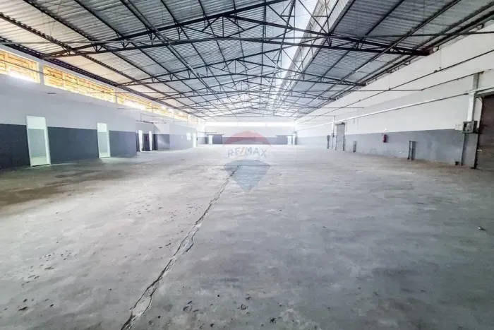 Locação Galpão 1100m2 Reformado no Distrito Industrial