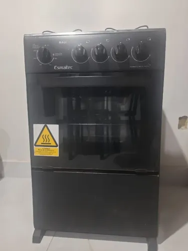 Fogão 4 Bocas e forno