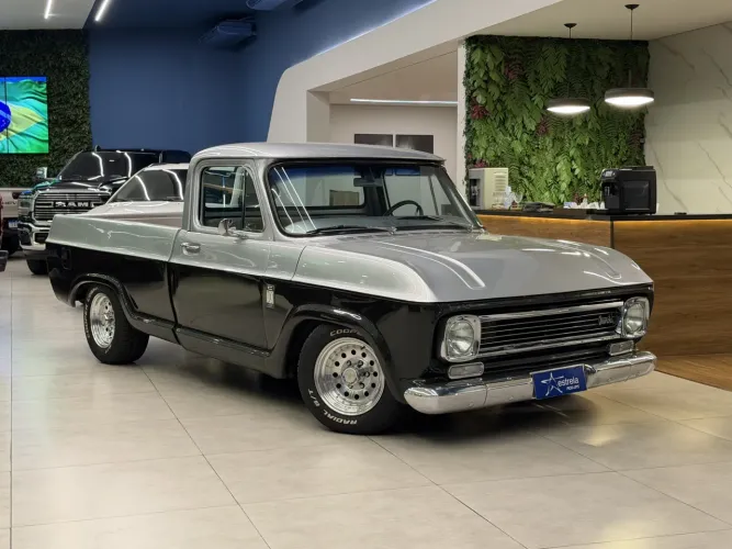 Chevrolet C-10 de Luxe CD 2.5/ 4.1 1976