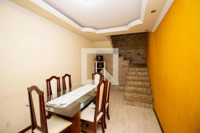 Casa à Venda - Tropical, 5 Quartos, 160 m2