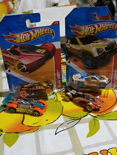 Corrinhos Hot Wheels Variados (Valor Unitário)