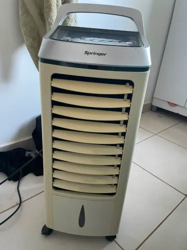 Vendo climatizador, muito bem conservado !