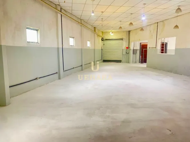 Salão Comercial de 250m² - Casa Verde