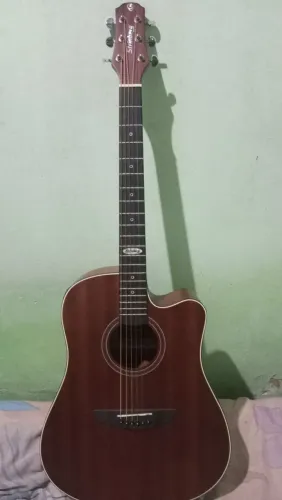 Vendo e aceito troca em Guitarra