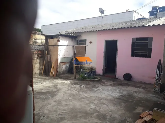 Lote com loja em ponto comercial, próximo a Avenida Américo Vespúcio