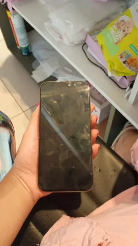 iPhone 16 Pro Max em perfeito estado 