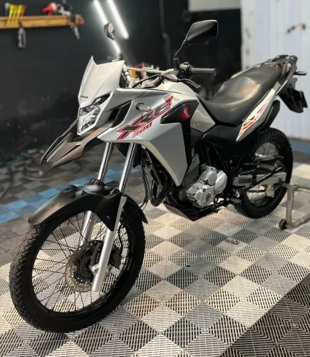 XRE 300 ABS 2021 Prata
