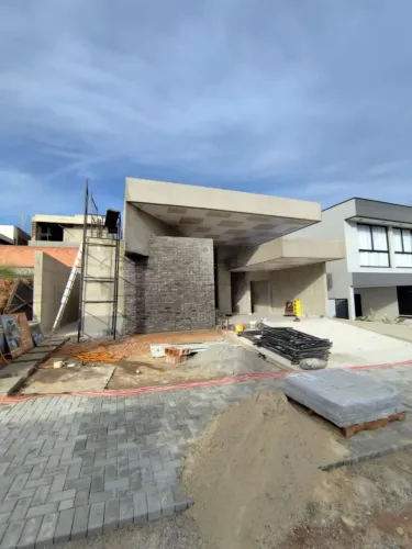Casa com 3 dormitórios à venda, 162 m² - Condomínio Terras Alpha Nova Esplanada - Votorant