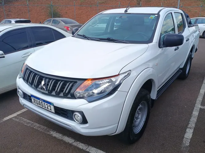 Mitsubishi L200 Triton Sport GL 2.4 Diesel 2023