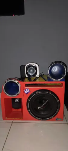 Quem conhece sabe da qualidade e impedãncia desses subwoofer da pionner 