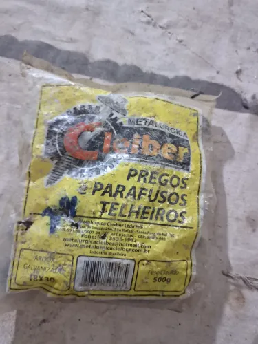 prego parafuso telhado
