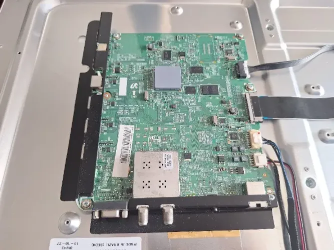 Placa principal TV Samsung UN40D5500RG BN41-01577B defeito