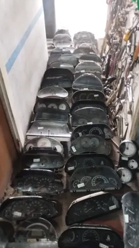 Painéis de instrumentos variados vendo o lote ou avulso 