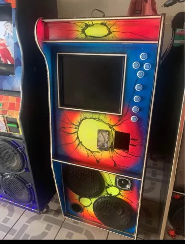 Máquina de son?Jukebox 50.000 músicas