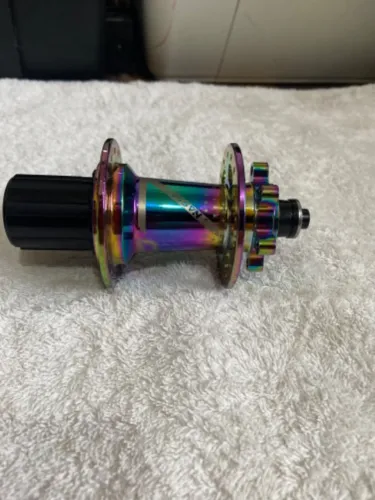 Cubo traseiro HASSNS PRO7 K7 Barulhento OilSlick (Camaleão) - Novo