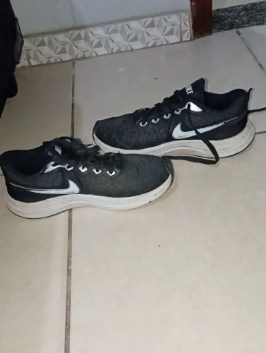 Tênis Nike Revolution original Tam 39