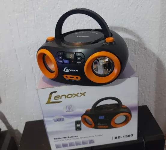 Rádio toca CD tipo antigo bluetooth USB Aux RELIQUIA impecável na caixa + controle remoto 