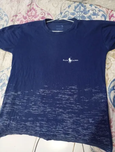 Camisas 1 por 40 2 por 70 3 por 100 novas sem marca de uso em perfeito estado