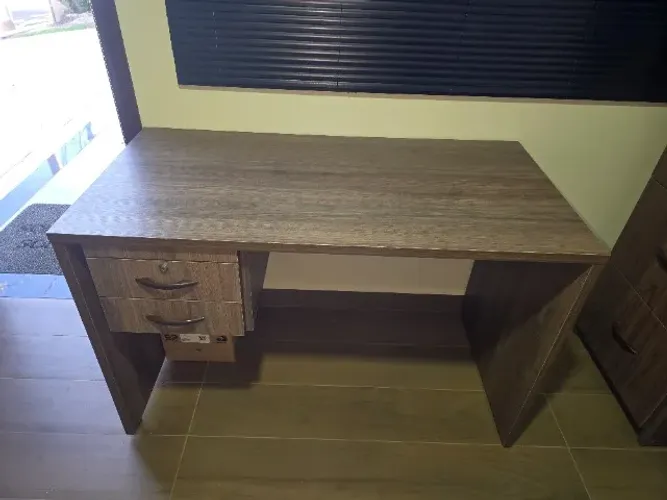 Mesa de Escritório