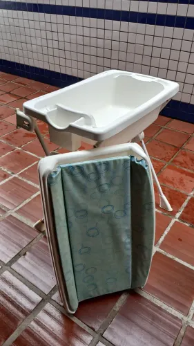 Banheira alta com trocador