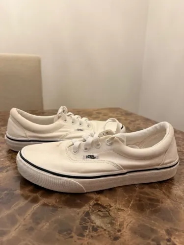 Tênis VANS branco 